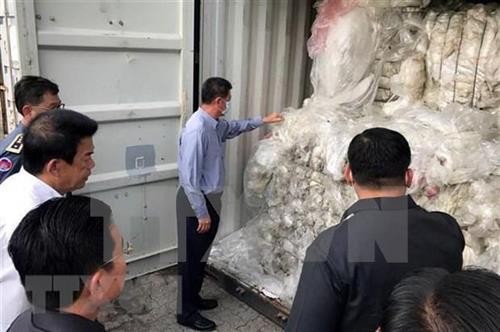 柬埔寨将全部塑料垃圾集装箱退回美国和加拿大