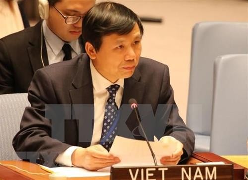 越南呼吁各国坚持对多边主义的最高承诺