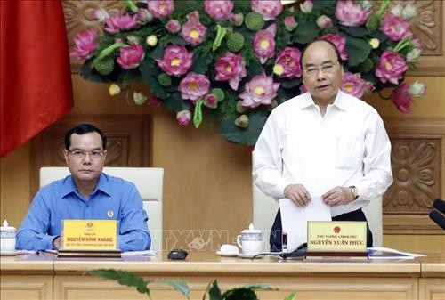 Thủ tướng Nguyễn Xuân Phúc: Ưu tiên giải quyết tiền lương, chế độ bảo hiểm cho người lao động khi doanh nghiệp phá sản
