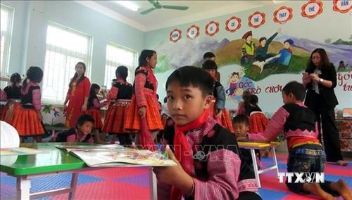 Nâng cao văn hóa đọc cho học sinh dân tộc Mông ở xã Hang Kia