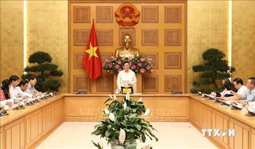 Phó Thủ tướng Vương Đình Huệ: Bình ổn giá các mặt hàng thiết yếu, bảo đảm an ninh năng lượng