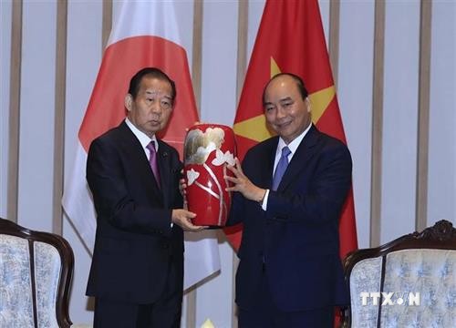 越南政府总理阮春福会见日本自由民主党秘书长、日越友好议员小组主席二阶俊博