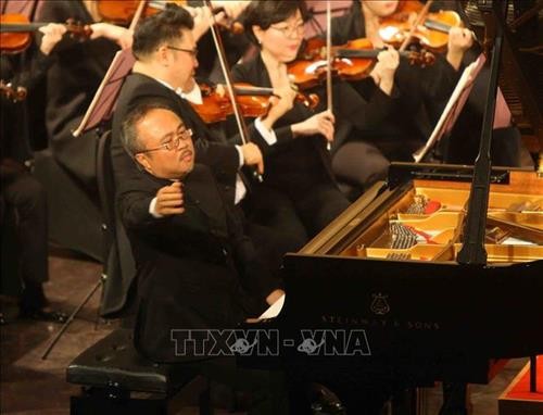 越南艺人邓泰山被邀请为2020年肖邦国际青少年钢琴比赛评委成员