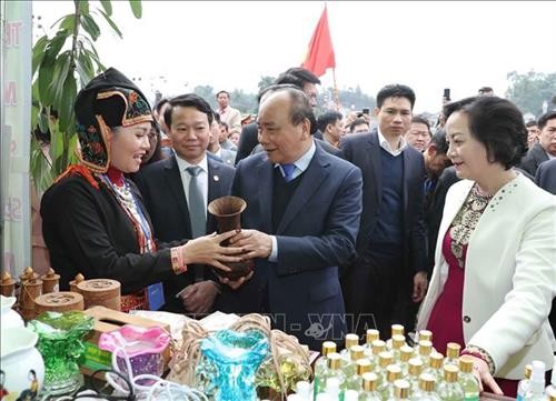 Thủ tướng Nguyễn Xuân Phúc: Xây dựng nông thôn mới là nhiệm vụ “không có điểm dừng”