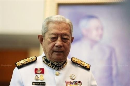 泰国王任命苏拉育大将为枢密院主席
