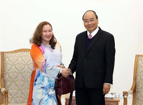 越南政府总理阮春福会见马来西亚和亚美利亚驻越大使