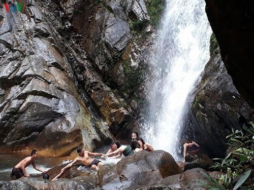 阿诺瀑布——承天顺化省阿雷山区的美景