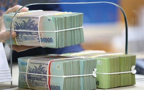 前两月越南国家财政预算收入超过214万亿越盾
