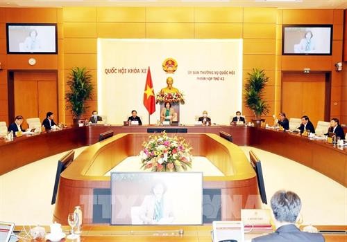 越南国会常务委员会第43次会议开幕 听取有关疫情防控工作报告