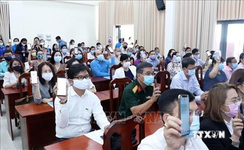Nhân dân Thành phố Hồ Chí Minh chung tay chống dịch COVID-19 và hỗ trợ đồng bào bị hạn mặn