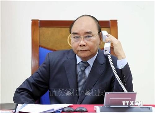 越南政府总理阮春福与老挝总理通伦和柬埔寨首相洪森通电话