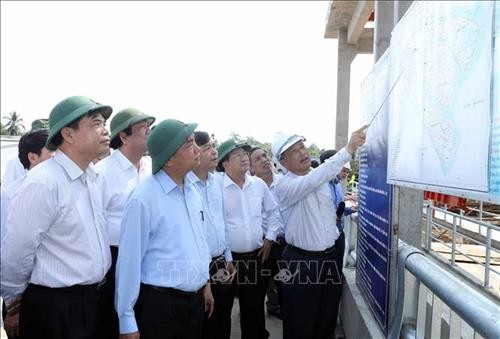 Thủ tướng Nguyễn Xuân Phúc: Xử lý kịp thời tình hình hạn mặn, đảm bảo nguồn nước sinh hoạt cho nhân dân