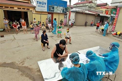 13日上午越南新增2例新冠肺炎确诊病例 累计262例