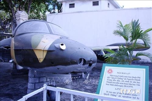 Phi đội Quyết Thắng và trận ném bom sân bay Tân Sơn Nhất - Bài 2