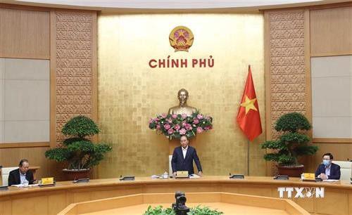 政府总理阮春福：河内市需大力同步展开促进经济恢复和发展措施