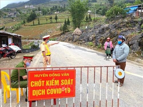 Dịch COVID-19: Hà Giang dỡ bỏ phong tỏa thị trấn Đồng Văn và thôn Tả Kha