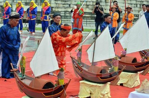 Lễ Khao lề thế lính Hoàng Sa: Nghi lễ tri ân và giáo dục truyền thống yêu nước cho thế hệ trẻ
