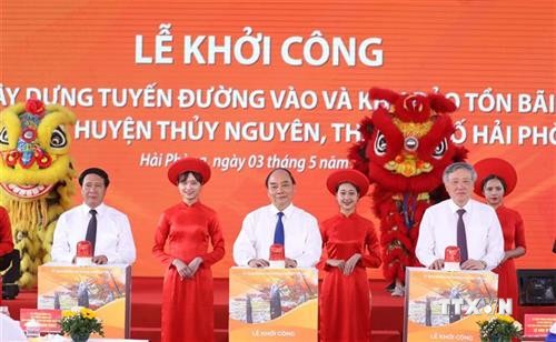 越南政府总理阮春福出席海防市高跪木桩基地保护区项目动工仪式