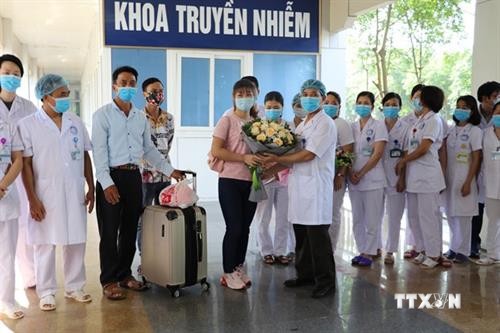 新冠肺炎疫情：宁平省最后一名患者痊愈出院