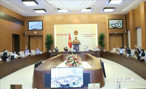 Nghị quyết thành lập các thị xã thuộc tỉnh Phú Yên, Bình Định và Thanh Hóa