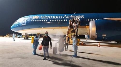 将在法国的越南公民接回国