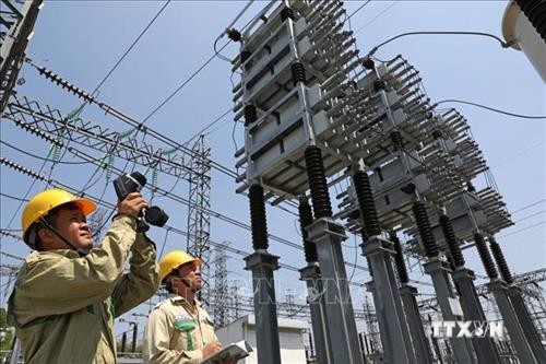 Thủ tướng chỉ thị tăng cường tiết kiệm điện