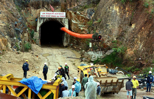 Sập hầm thủy điện Đa Dâng - Đachơmo, 11 người bị mắc kẹt