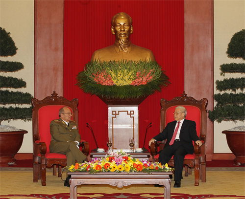 Tổng Bí thư Nguyễn Phú Trọng tiếp Bộ trưởng Bộ các Lực lượng Vũ trang cách mạng Cộng hòa Cu - ba