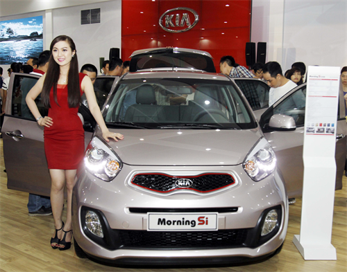 Thị trường Việt Nam tiêu thụ gần 158.000 ôtô năm 2014 