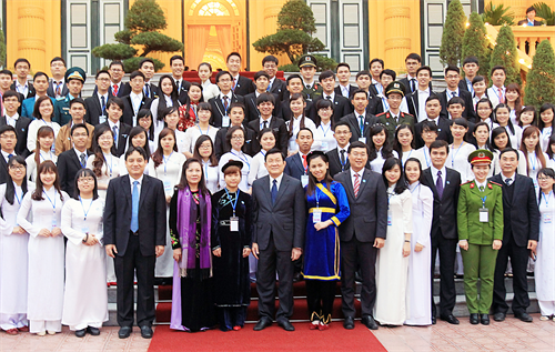 Chủ tịch nước Trương Tấn Sang: thanh niên luôn là rường cột của đất nước