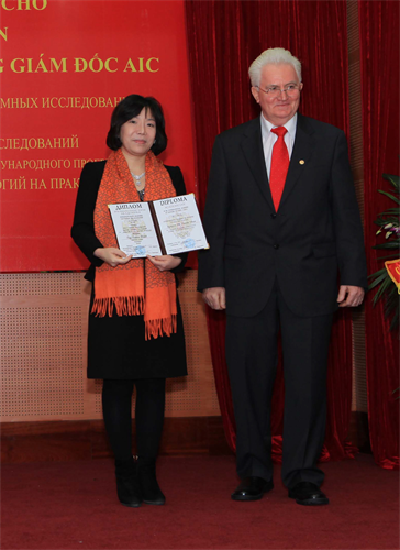 Việt Nam có nữ Viện sĩ khoa học đầu tiên nhận giải thưởng IASS và ngôi sao Vernadski