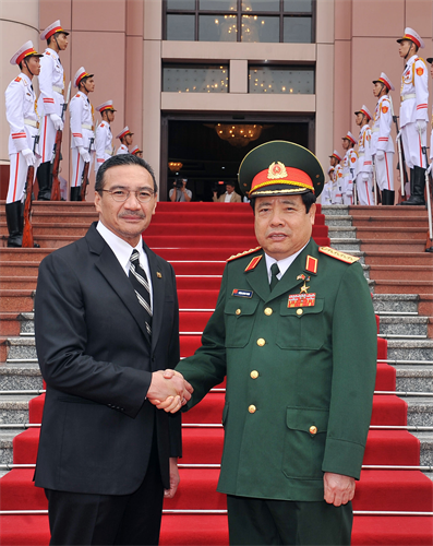 Một số hình ảnh về chuyến thăm Việt Nam của Bộ trưởng Quốc phòng Malaysia