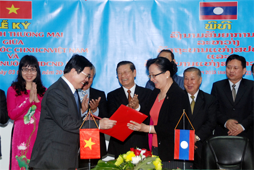 Việt Nam, Lào ký Hiệp định Thương mại song phương 