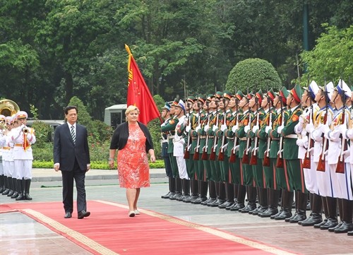 Một số hình ảnh về chuyến thăm chính thức Việt Nam của Thủ tướng Nauy Erna Solberg