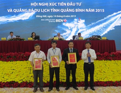 Hội nghị xúc tiến đầu tư và quảng bá du lịch tỉnh Quảng Bình năm 2015