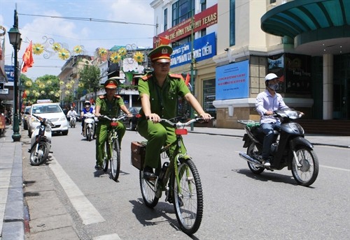 Hà Nội thí điểm mô hình cảnh sát tuần tra bằng xe đạp