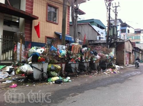 Người dân Hà Nội khổ vì ô nhiễm rác thải sinh hoạt