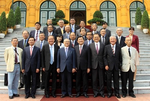 Chủ tịch nước Trương Tấn Sang tiếp Đoàn đại biểu Hội hữu nghị Nhật-Việt vùng Kansai