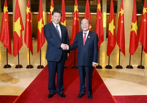 Chủ tịch Quốc hội Nguyễn Sinh Hùng hội kiến Tổng Bí thư, Chủ tịch Trung Quốc Tập Cận Bình