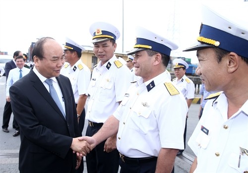 Thủ tướng Nguyễn Xuân Phúc thăm, làm việc với Tổng công ty Tân Cảng Sài Gòn