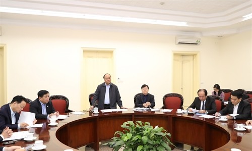 Thủ tướng Nguyễn Xuân Phúc làm việc với lãnh đạo Thành phố Hà Nội và các Bộ, ngành liên quan về chống ùn tắc giao thông đô thị