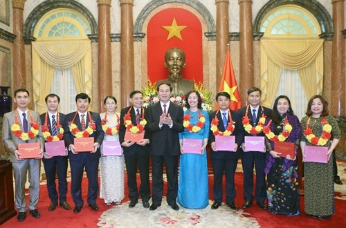 Chủ tịch nước Trần Đại Quang gặp mặt 60 Bí thư Chi bộ tiêu biểu xuất sắc thuộc Đảng bộ Khối doanh nghiệp Trung ương