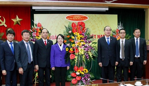 Đồng chí Nguyễn Thiện Nhân chúc mừng ngành y tế nhân Ngày Thầy thuốc Việt Nam