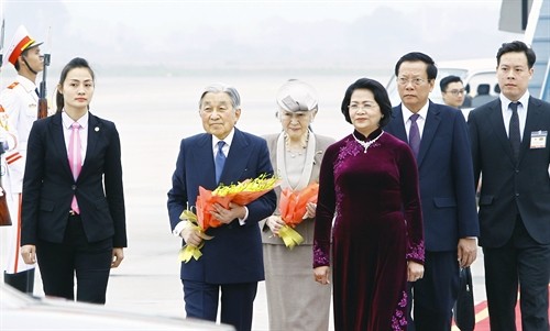 Nhà Vua Nhật Bản và Hoàng Hậu thăm cấp Nhà nước tới Việt Nam