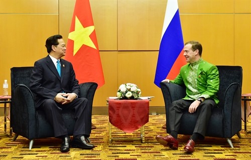 Thủ tướng Nguyễn Tấn Dũng hội kiến Thủ tướng Nga Dmitry Medvedev