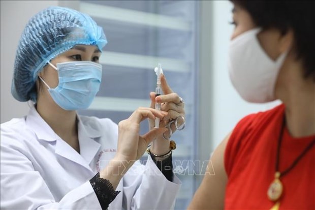 越南研制新冠疫苗Nano Covax二期试验:26名志愿者注射第二针疫苗