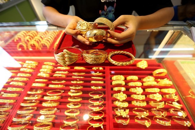 9日上午越南国内市场黄金价格每两上涨18万越盾