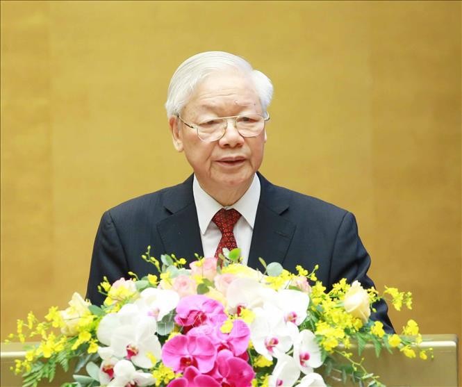 越共第十三届中央委员会第三次全体会议在河内隆重开幕