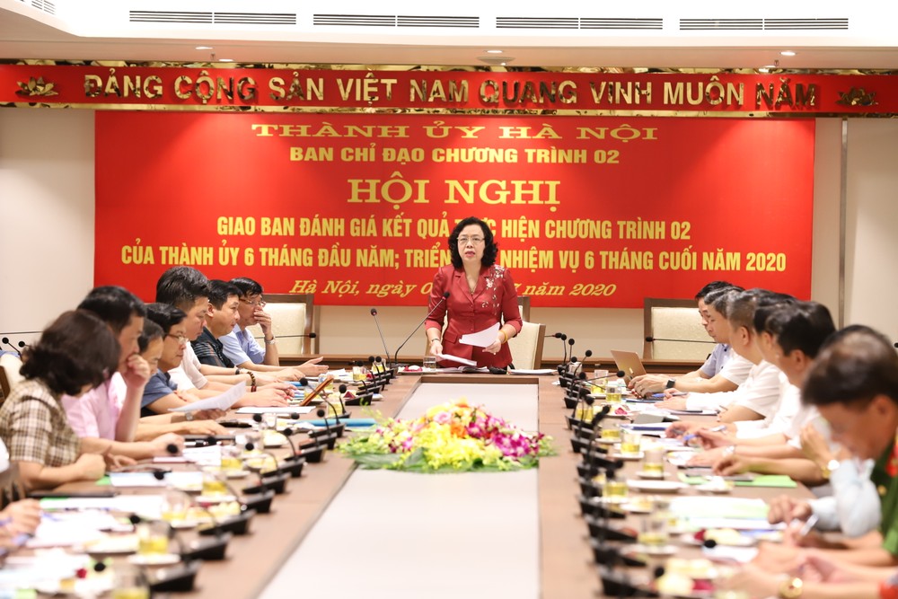 Phó Bí thư Thường trực Thành ủy Hà Nội Ngô Thị Thanh Hằng chủ trì hội nghị.