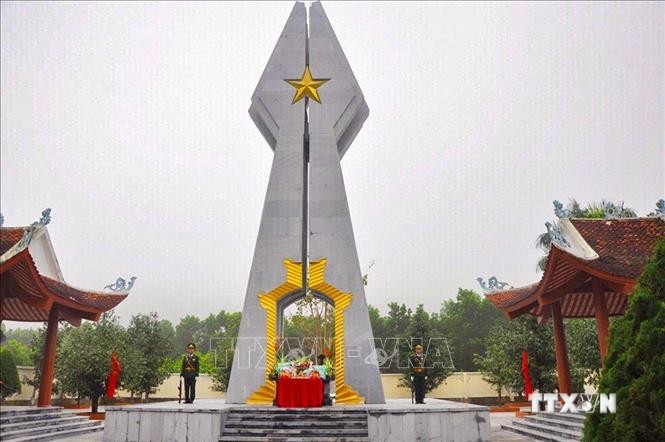 Đài Tưởng niệm các Anh hùng, Liệt sỹ Pò Hèn tại xã Hải Sơn, thành phố Móng Cái, tỉnh Quảng Ninh. Ảnh: Trung Nguyên - TTXVN